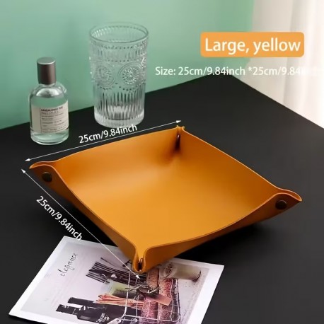 Piste de dés , style cuir Jaune, coté de 18 cm montée , 25 cm à plat