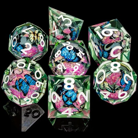 Blister kit de 7 des en resine avec papillon vert translucide centre liquide a paillettes rose ,print blanc