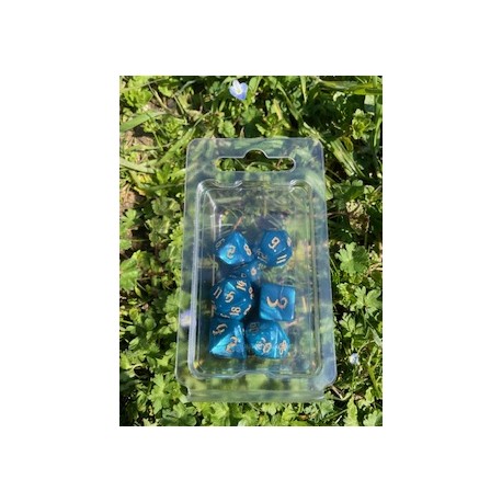 set de 7 dés pearl bleu des mers du sud écriture gothique encre dorée