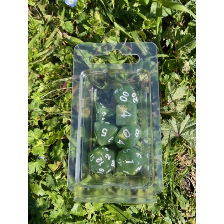 set de 7 dés pailletés verts canard écriture gothique encre dorée