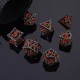 Sets de 7 des creux en métal antique et rouge sang (D4, D6, D8, D10, D%, D12, D20 )