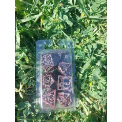 Sets de 7 des creux en métal antique et rouge sang (D4, D6, D8, D10, D%, D12, D20 )