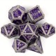 Kit De 7 Dés Métalliques . Argent Foncé . Fond Violet Type Crânes
