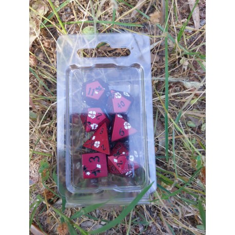 Kit De 7 Dés Métalliques . Face Fleur Blanche De Cerisier .fond Rouge . Print Noir