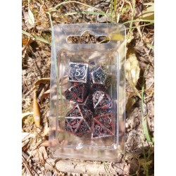 Kit De 7 Dés Métalliques Creux Faces Dragon. Teinte Argenté Sombre & Tacheté Couleur Sang