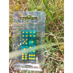 Blister Kit De 8 Des Carrés 6 Faces .perle Vert .print Doré De 16mm