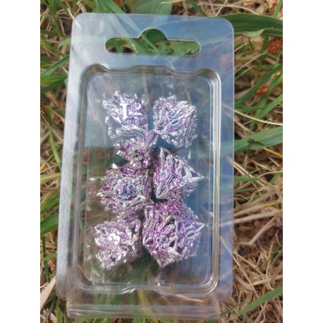 Kit De 7 Dés Métalliques Type Hellguard Teinte Argenté Reflets Violets