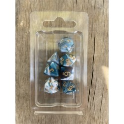 set de 7 dés marbrés blancs et bleus encre dorée