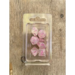 set de 7 dés translucides frozen écriture gothique encre mauve