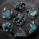 Kit De 7 Dés Métalliques . Face Dragon Bleu Fond Noir . Print Blanc