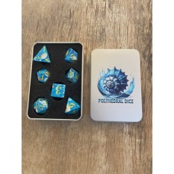 Set De 7 Dés Coquillage Bleu Vague . Print Jaune Dans Boîte Metal Coquillage
