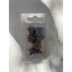 Kit De 7 Dés Métalliques . Couleur Argent Sombre Tacheté De Sang Type Vortex