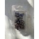 Kit De 7 Dés Métalliques . Bordure Souche . Teinte Argent Sombre Tacheté De Sang