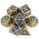 Kit De 7 Dés Métalliques Type Sword Teinte Dorée Fond Bleu