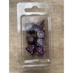 Set de 7 dés pailletés étoilés violets écriture dorée