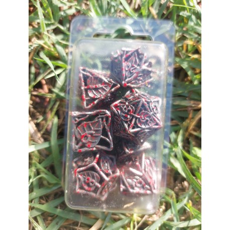 Kit De 7 Dés Métalliques Creux Faces Feuilles . Argenté Sombre Tacheté De Sang