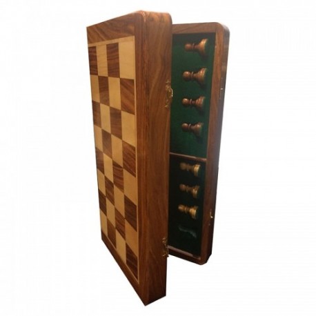 Coffret patiné. échecs 38 cm